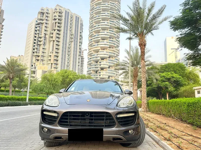 Porsche Cayenne 2011